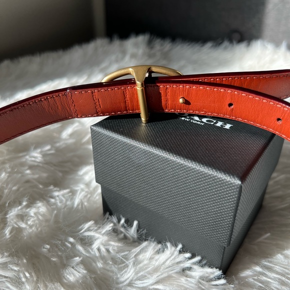💕EUC COACH💕 Reversible Skinny Belt - Picture 3 of 8